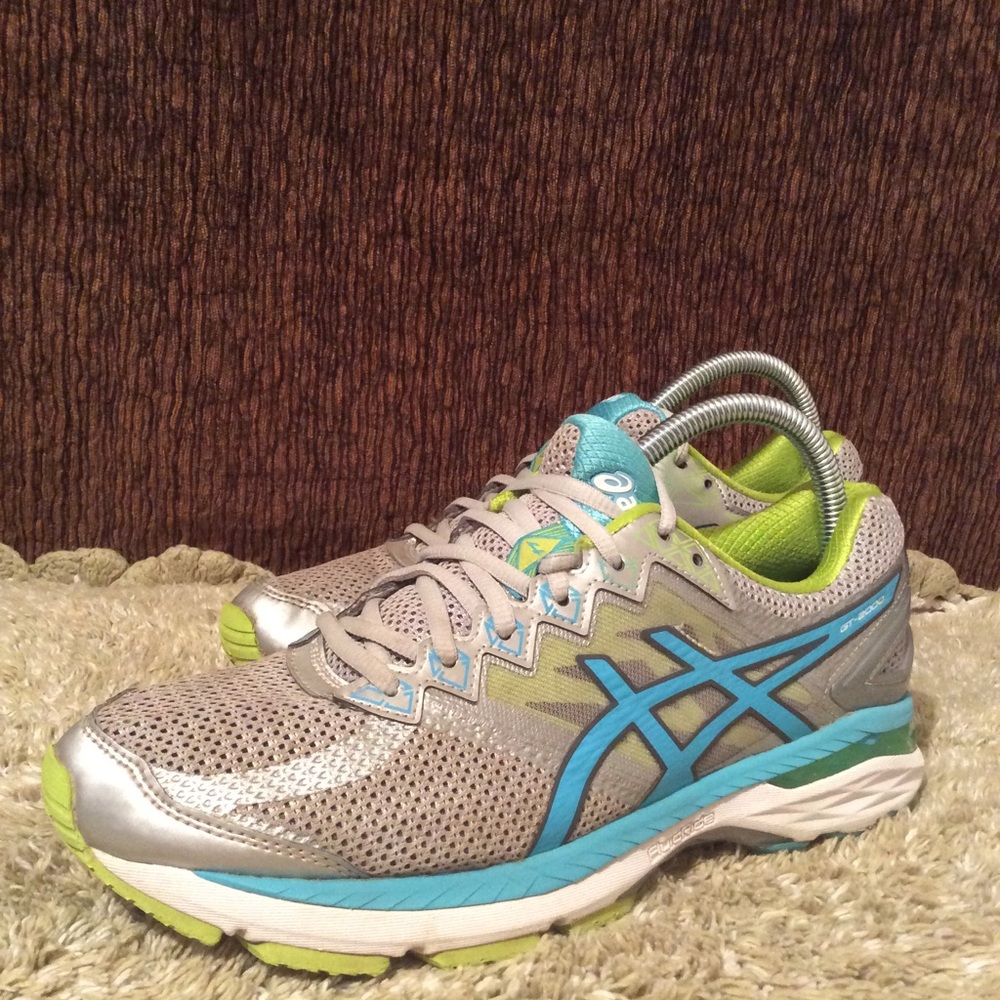 Asics Women’s GT - 2000 Running Shoes Sz 10
